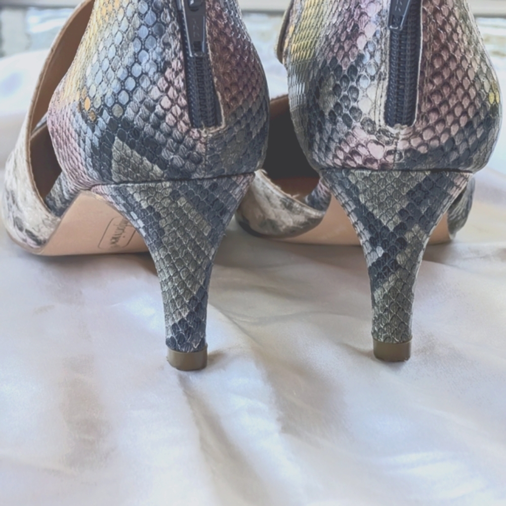 Comfortview Snakeskin Patterned Heels - Green Gray, Pink  Pump Size 8.5 M